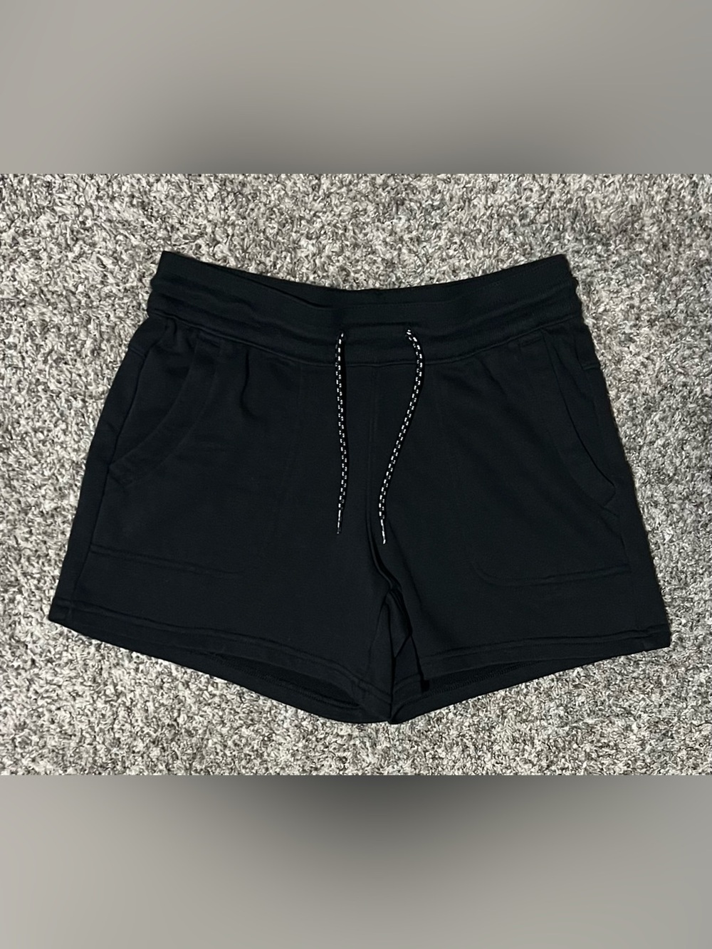 COLUMBIA- Women’s Black Sportswear Shorts. Size XS. Barely Worn.